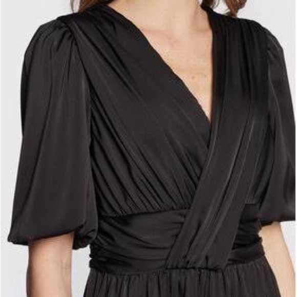 NWT. DKNY 12 V Neck Short Sleeve Fit & Flare Black Satin Dress. - Picture 5 of 16